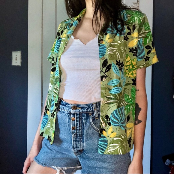 Retro Floral Button Up - Picture 1 of 8